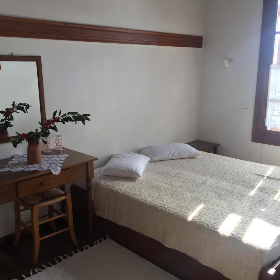 Hotel Alatinos Pinakátai Esterno foto