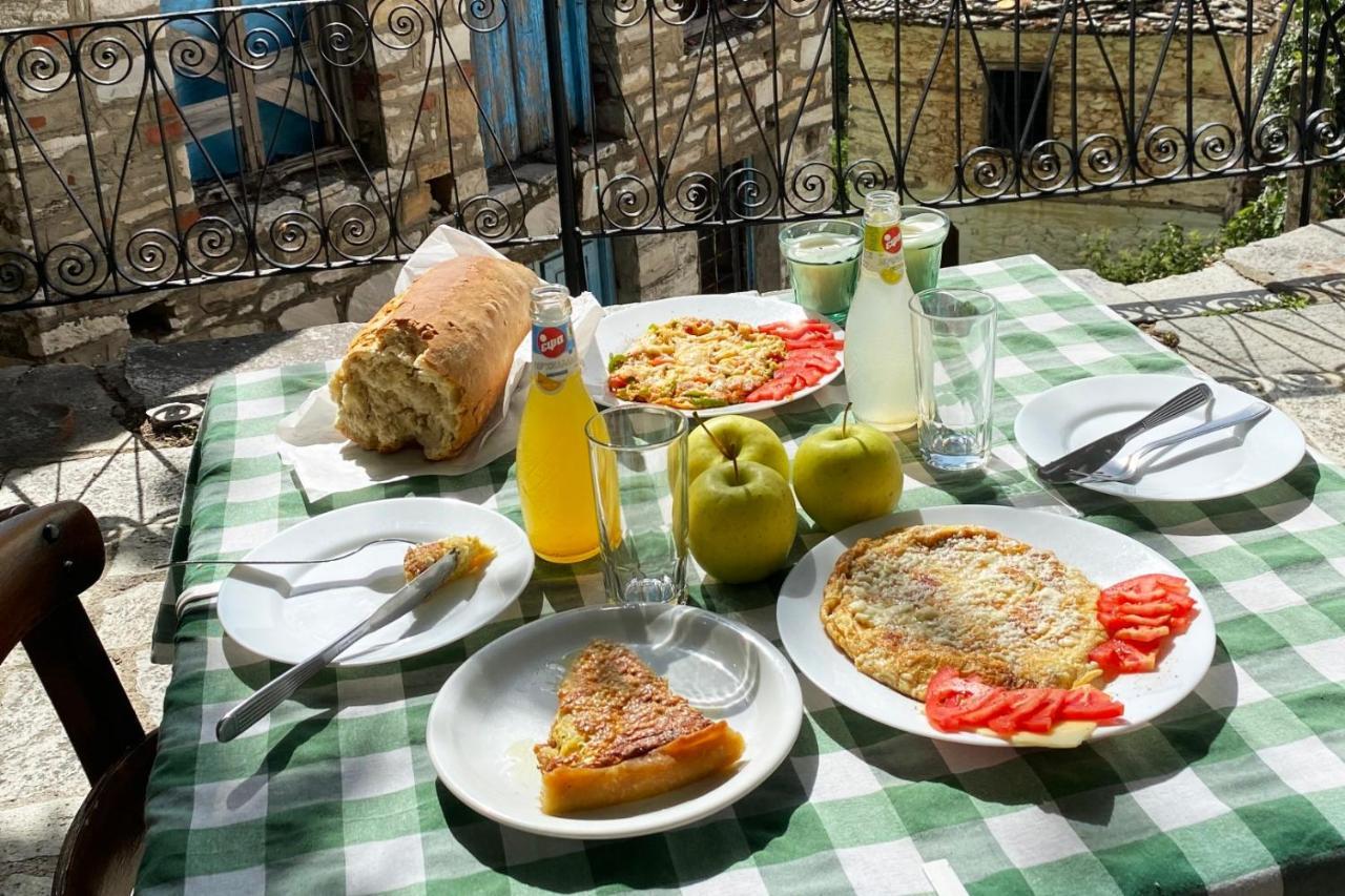 Hotel Alatinos Pinakátai Esterno foto